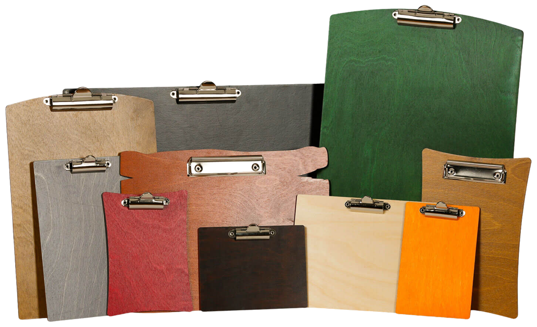 Bütic-Klemmbretter B-Ware in verschiedenen Farben und Formen, freigestellt